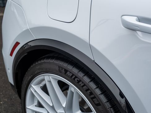 Certified 2025 Porsche Macan Turbo Electric image 53