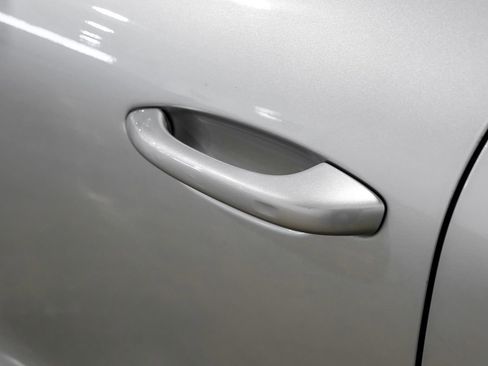 Used 2016 Porsche Macan Turbo image 37