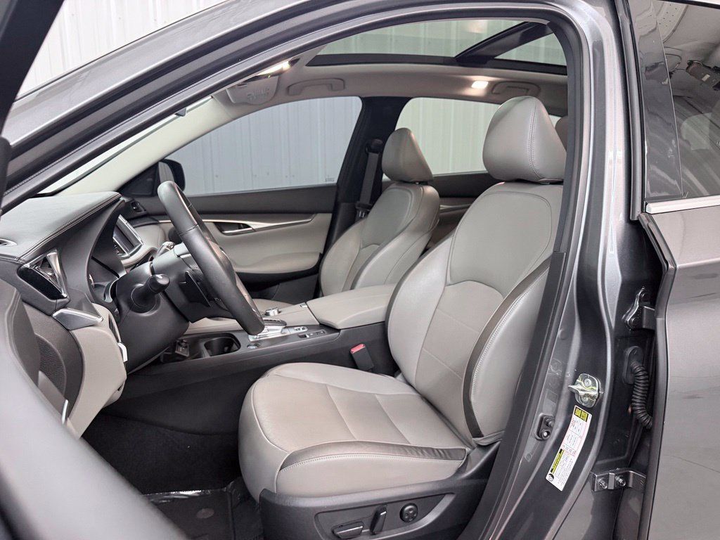 Certified 2023 INFINITI QX50 Luxe FWD image 14