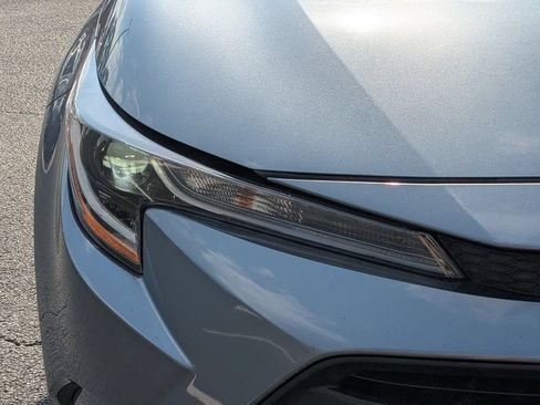 Certified 2025 Toyota Corolla LE FWD image 3