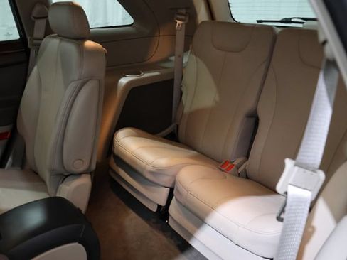 Used 2004 Chrysler Pacifica AWD image 12