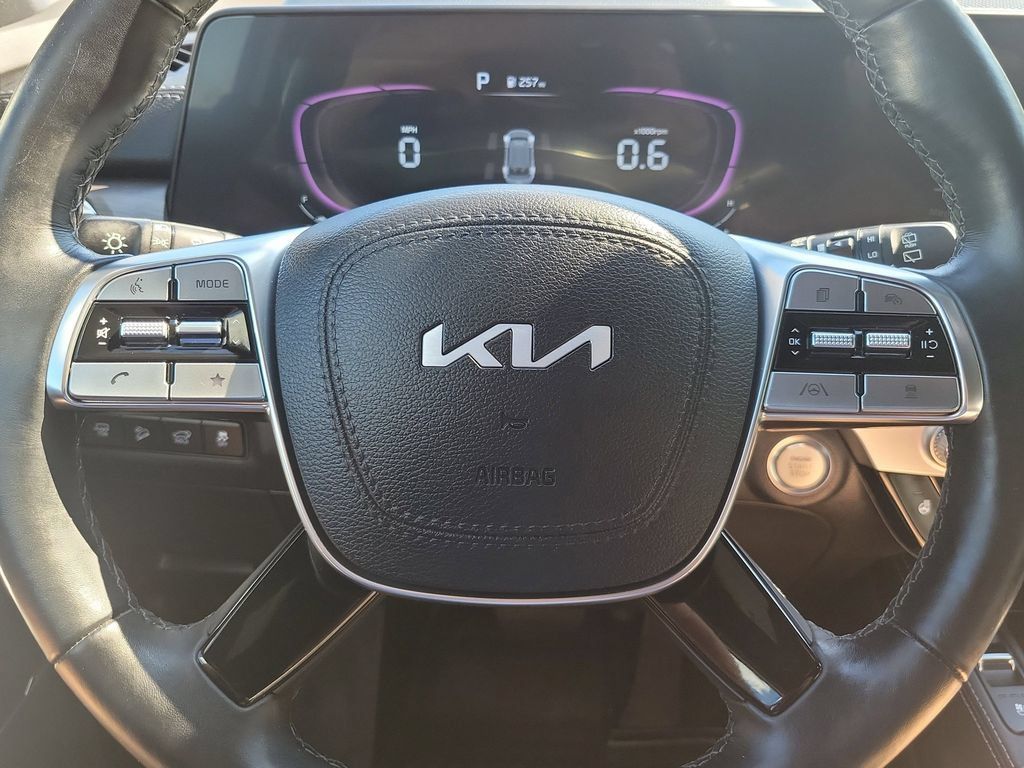 Used 2024 Kia Telluride EX X-Line AWD/4WD image 11