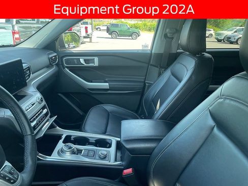 Certified 2023 Ford Explorer XLT w/ Equipment Group 202A AWD/4WD image 8