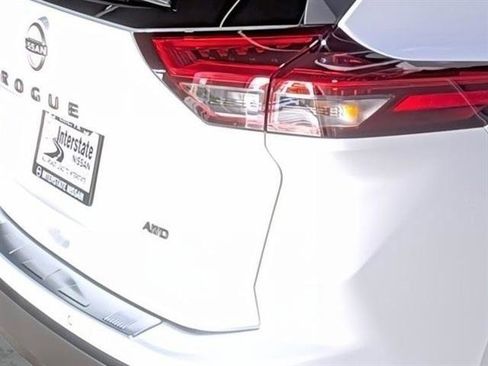 Used 2026 Nissan Rogue SV AWD/4WD image 13