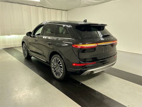 Used 2020 Lincoln Corsair Reserve w/ Equipment Group 202A image 7