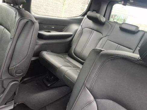 New 2026 Jeep Grand Wagoneer Limited AWD/4WD image 12