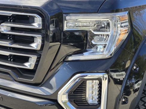 Used 2019 GMC Sierra 1500 AT4 w/ AT4 Premium Package image 10