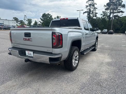 Used 2018 GMC Sierra 1500 SLT AWD/4WD image 9