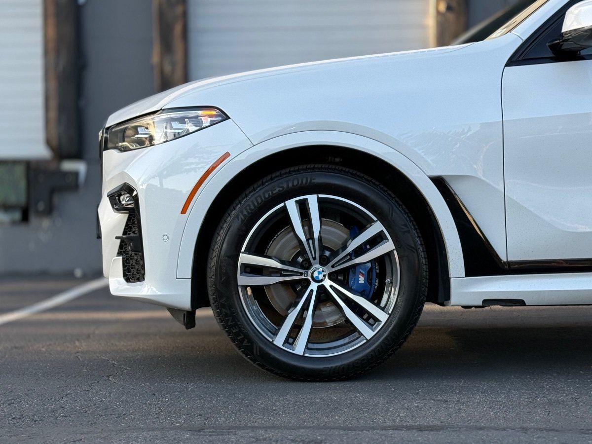 Used 2022 BMW X7 xDrive40i w/ Premium Excellence Package AWD/4WD image 9