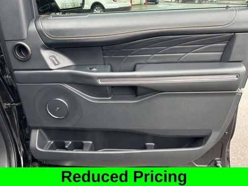 Used 2023 Ford Expedition Platinum AWD/4WD image 43