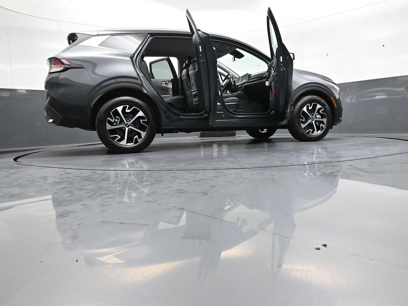 Certified 2023 Kia Sportage EX AWD/4WD image 47