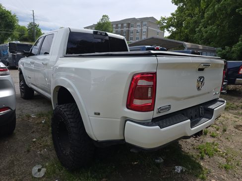 Used 2022 RAM 3500 Limited AWD/4WD image 3