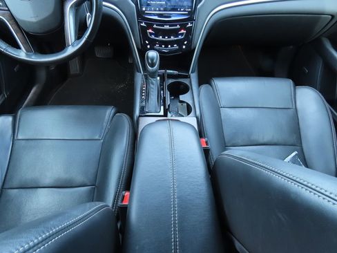 Used 2019 Cadillac XTS Luxury image 9