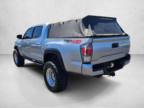 Used 2023 Toyota Tacoma TRD Off-Road w/ TRD Premium Off Road Package AWD/4WD image 8