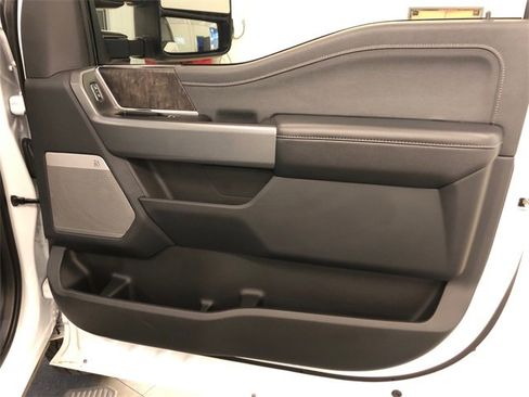 Used 2023 Ford F250 Lariat w/ Lariat Ultimate Package image 36