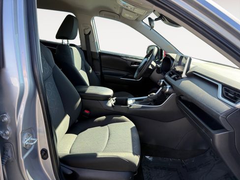 Used 2024 Toyota RAV4 XLE image 19