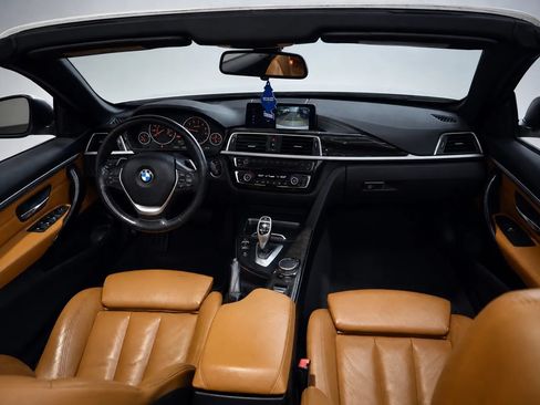 Used 2018 BMW 430i Convertible RWD image 4