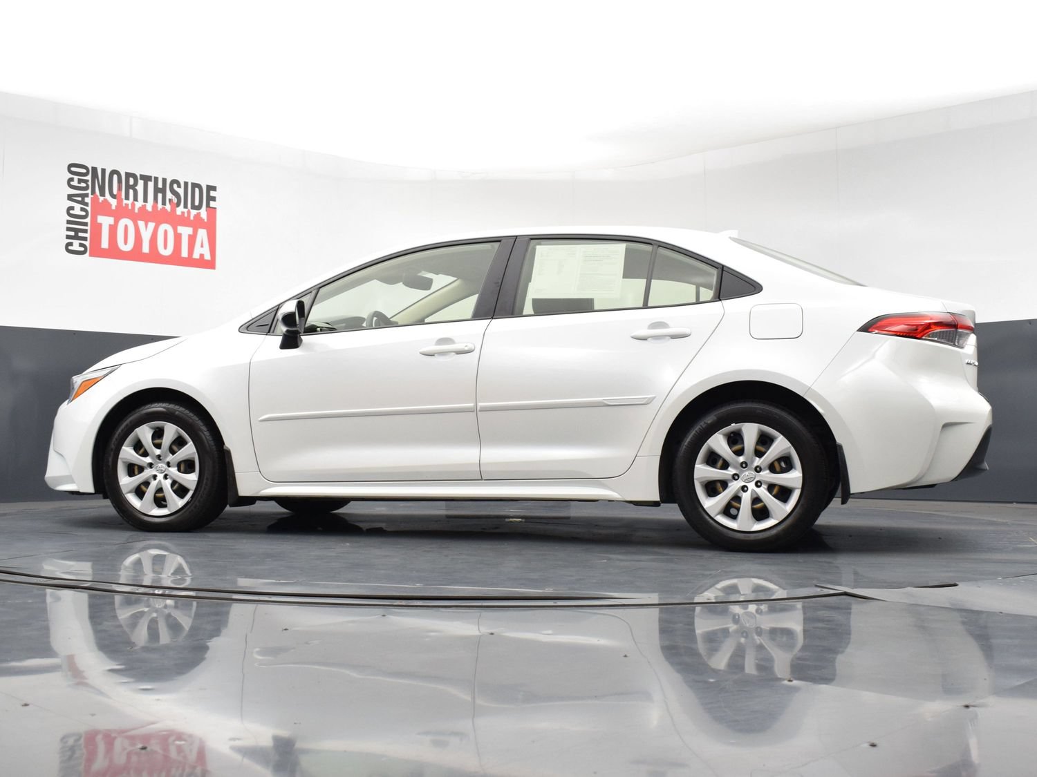 Used 2025 Toyota Corolla LE FWD image 45