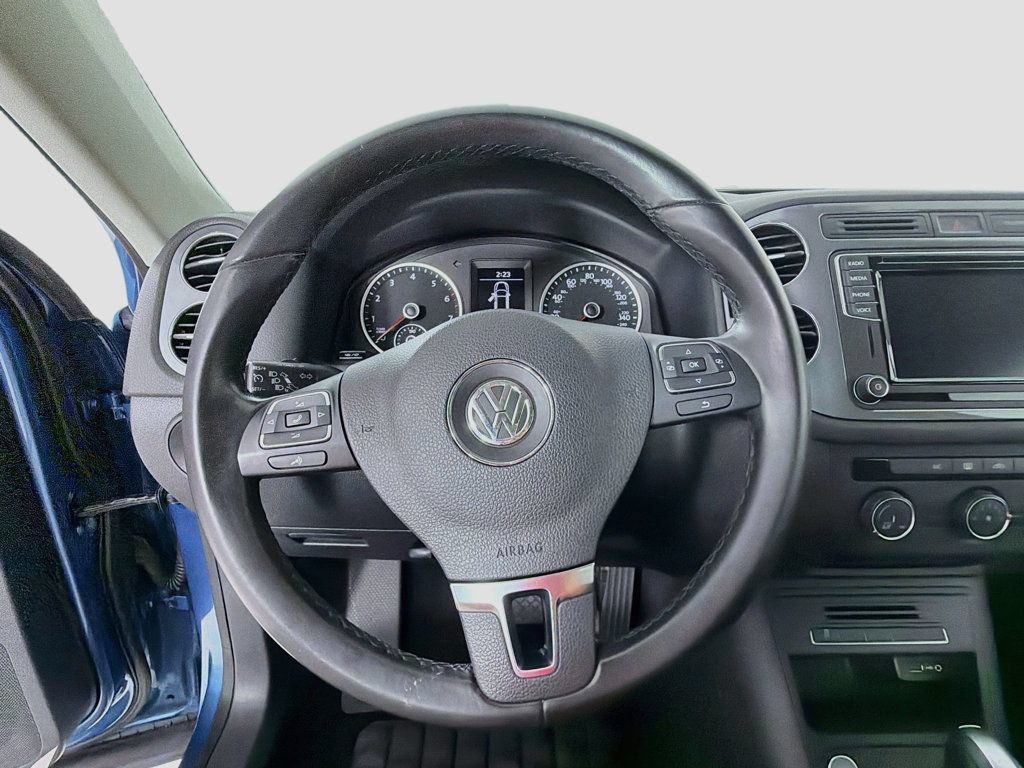 Used 2017 Volkswagen Tiguan Limited w/ Premium Package AWD/4WD image 11