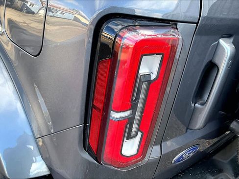 Used 2023 Ford Bronco Outer Banks image 28