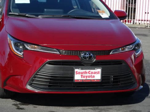 Used 2026 Toyota Corolla LE w/ LE Premium Package image 4
