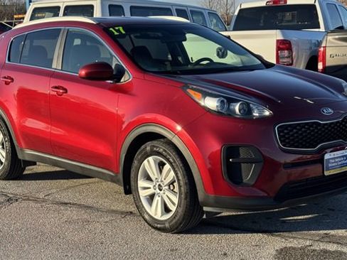 Used 2017 Kia Sportage LX w/ LX Popular Package image 2
