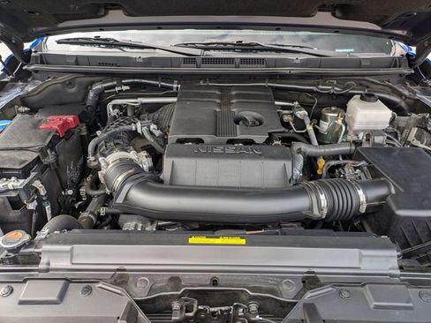 Used 2025 Nissan Frontier SV RWD image 12