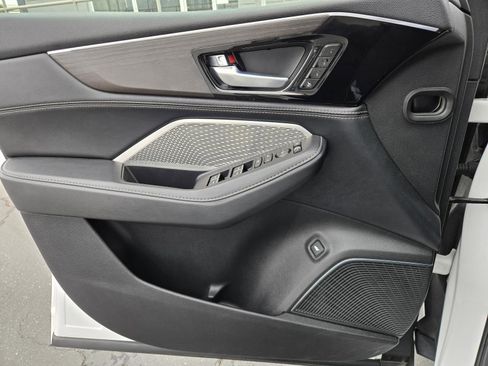 Used 2022 Acura MDX SH-AWD w/ Advance Package image 18