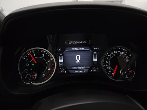 Used 2024 RAM 2500 Big Horn w/ Night Edition image 10