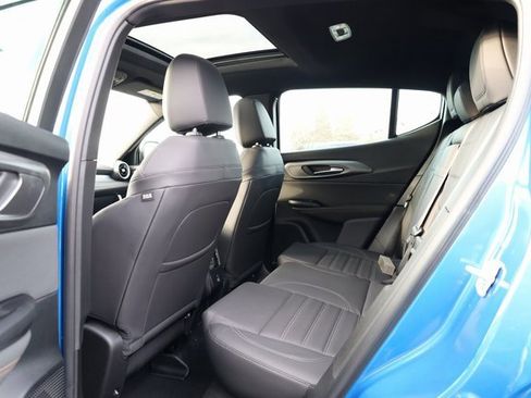 New 2025 Alfa Romeo Tonale Veloce w/ Premium Package image 28