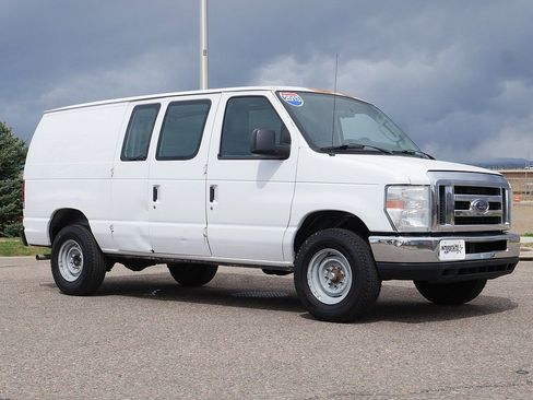 Used 2013 Ford E-250 and Econoline 250 image 7