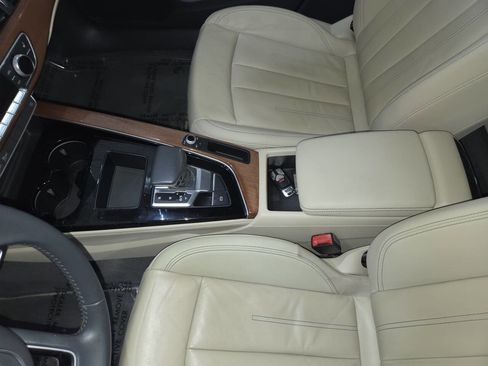 Used 2020 Audi A4 2.0T Premium w/ Convenience Package FWD image 17