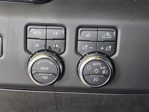 Used 2025 GMC Sierra 3500 Denali Ultimate image 20