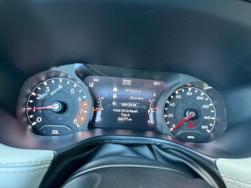 Used 2024 Jeep Compass Limited AWD/4WD image 16