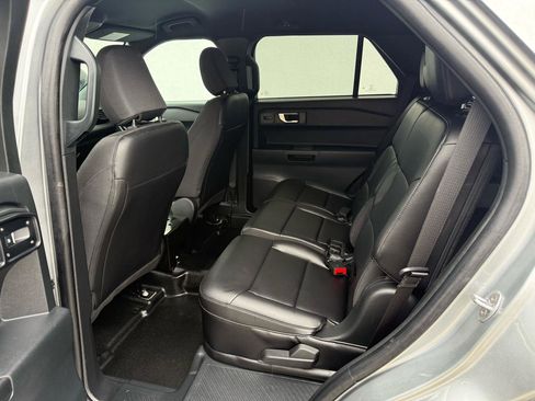Used 2024 Ford Explorer 4WD Police Interceptor image 6