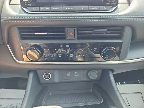 Used 2023 Nissan Rogue S image 26