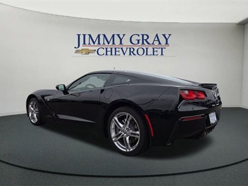 Used 2017 Chevrolet Corvette Stingray Coupe w/ 1LT image 5