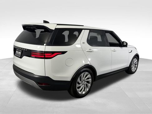 Used 2024 Land Rover Discovery S AWD/4WD image 6