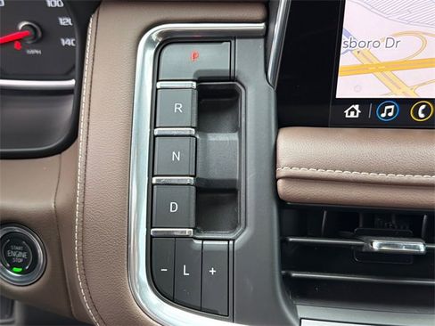 Used 2021 Chevrolet Tahoe High Country w/ Premium Package image 33