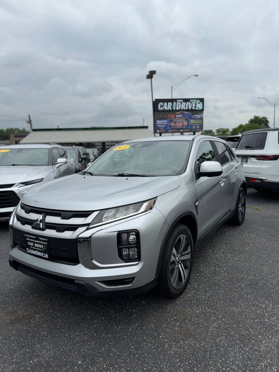 Used 2021 Mitsubishi Outlander Sport LE AWD/4WD image 2