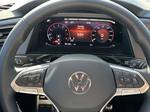 New 2026 Volkswagen Atlas Peak Edition image 22