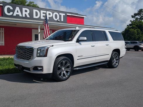 Used 2020 GMC Yukon XL Denali w/ Open Road Package AWD/4WD image 2