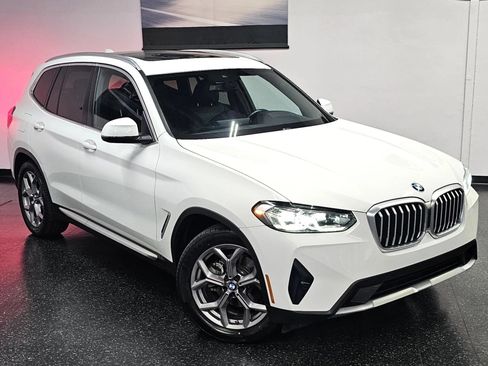 Used 2024 BMW X3 sDrive30i w/ Convenience Package RWD image 3