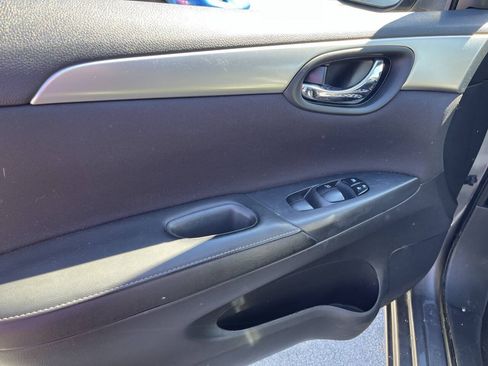 Used 2017 Nissan Sentra S FWD image 10
