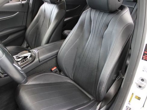 Used 2019 Mercedes-Benz E 300 image 10