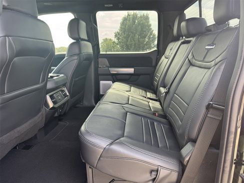 Certified 2025 Ford F250 Platinum image 10