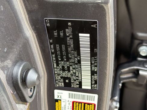 Used 2025 Toyota Highlander XSE AWD/4WD image 20