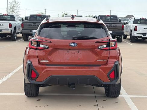 Used 2024 Subaru Crosstrek 2.5i Limited image 8