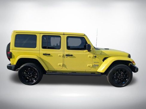 Used 2023 Jeep Wrangler Unlimited Sahara AWD/4WD image 2