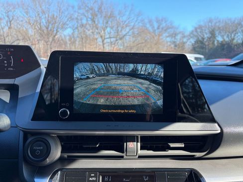 Used 2025 Toyota Prius LE image 17